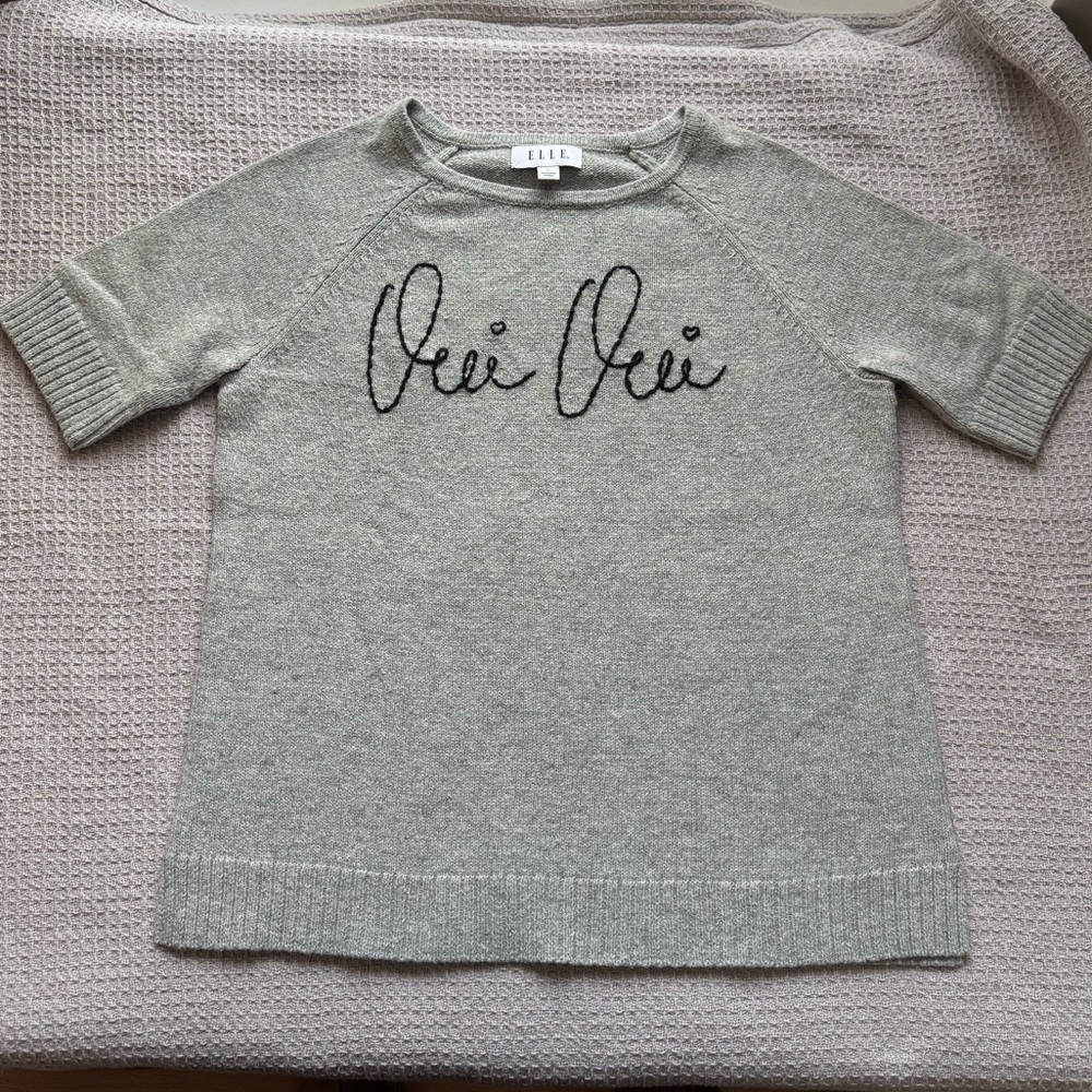 Grey Oui Oui Women’s Short Sleeve Sweater